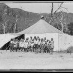 School and pupils,Glen Davis School c. 1940 Courtesy of NSW Printing office/NSW state archive.
